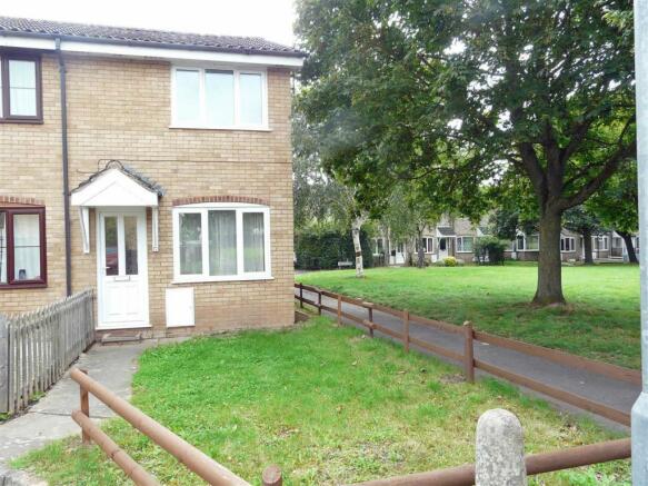 2 Bedroom House To Rent In Taunton Way Bobblestock