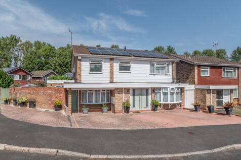 Charlecote Close, Ipsley, Redditch, B98