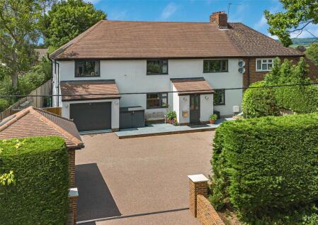 Moat Lane, Pulborough, West Sussex, RH20