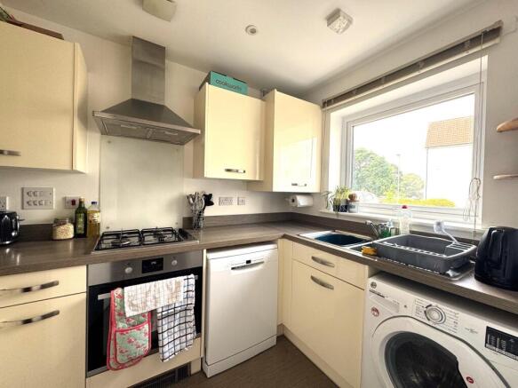 Kitchen (1) 