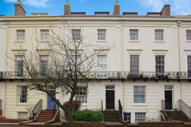 Flat 1, 36 leam Terrace (1).jpg
