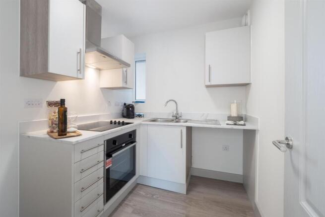 Rugby Rd Flat 140-8.jpg