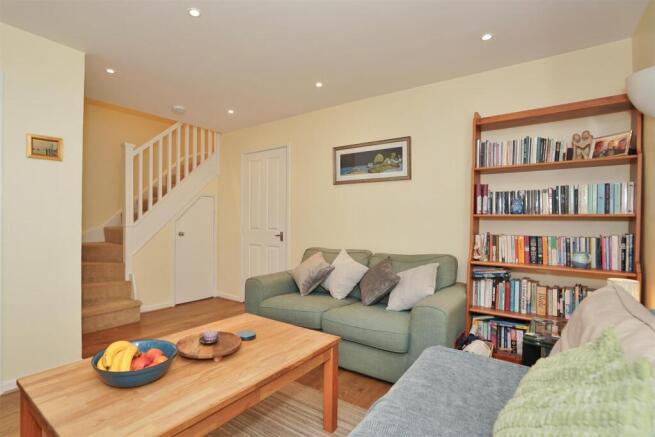 3  Rosewood Cresent-19.jpg