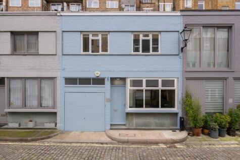 Gloucester Mews West, Bayswater, London, W2