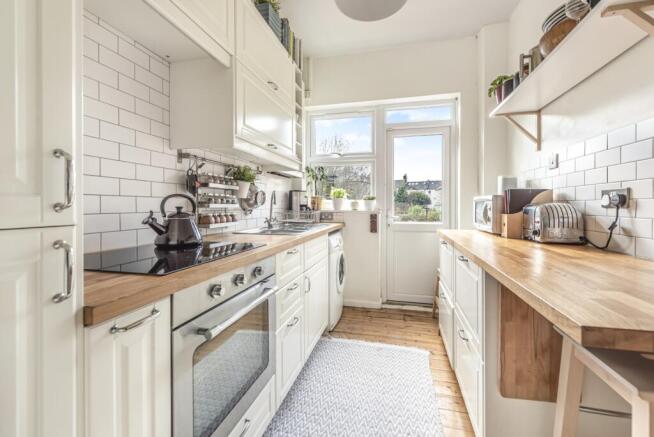 Kitchen (2)