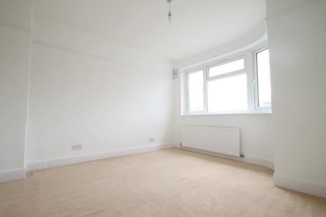 89483_000243066_I...