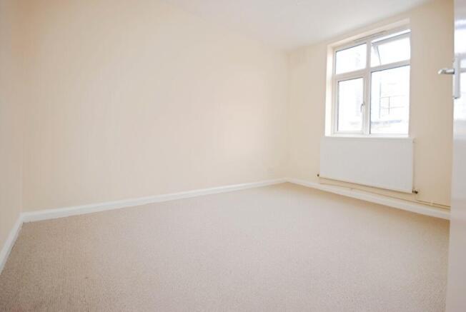 48bdba78-bedroom