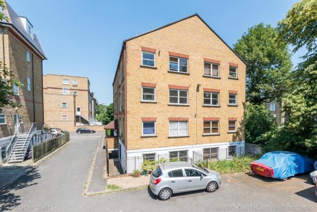 Flat 10 Dominic C...