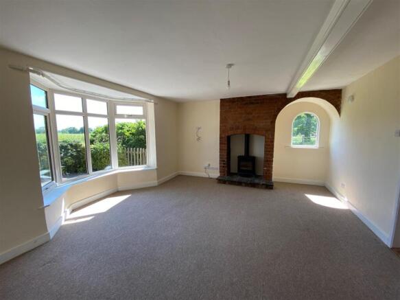 Living room..jpg