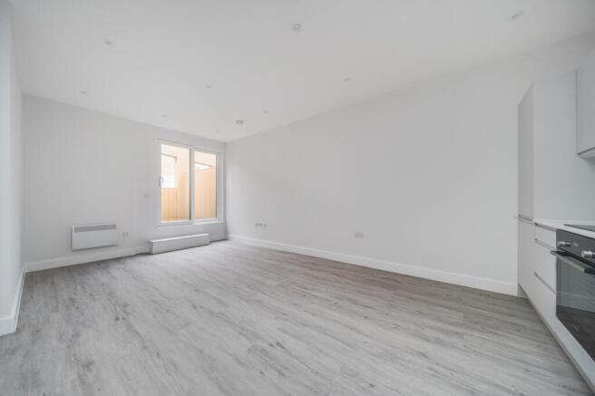 1387328-8-6931692...