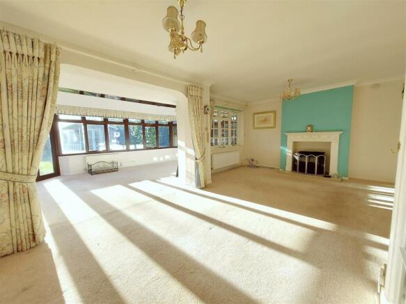 Living Room & Conservatory