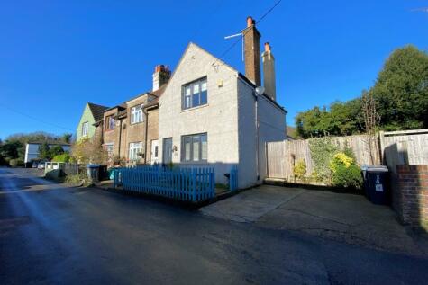 Martin Mill - 2 bedroom end of terrace house for sale