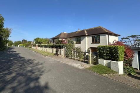 Salisbury Road, St Margarets Bay, CT15