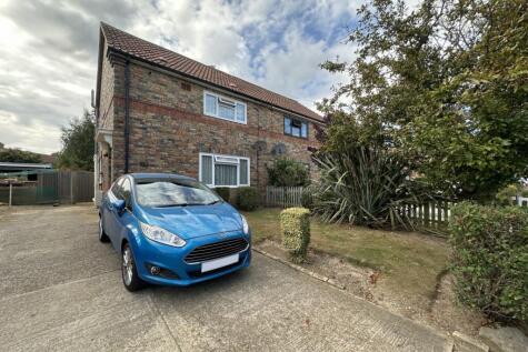 Redsull Avenue, Deal, CT14
