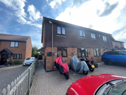 Courtenay Road, Deal, CT14