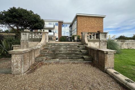 Lord Warden Avenue, Walmer, CT14