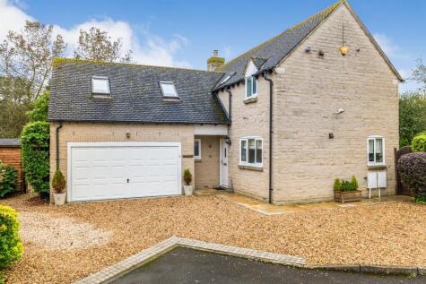 Corner Farm Drive, Honeybourne, Evesham