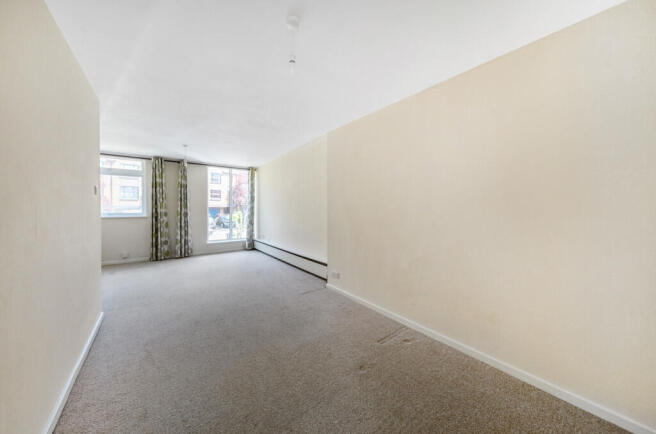 Sitting/Dining Room