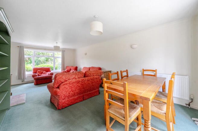 Sitting/Dining Room
