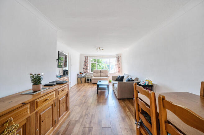 Sitting/ Dining Room