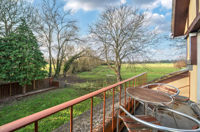 1388652-9-693af35...