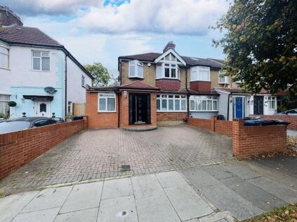 Wood End Lane, Northolt