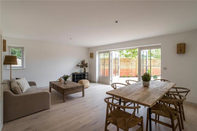 Sitting/Dining Rm
