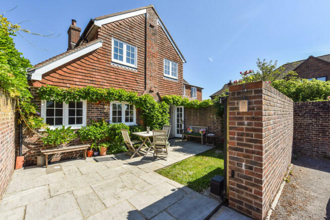 2 bedroom semi-detached house for sale in Walton Lane, Bosham, PO18