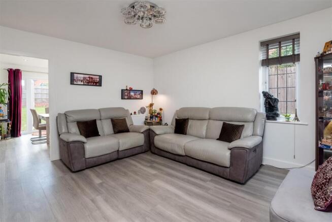 25 Yardley Way 1844-4.jpg