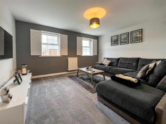 living room 1.jpg