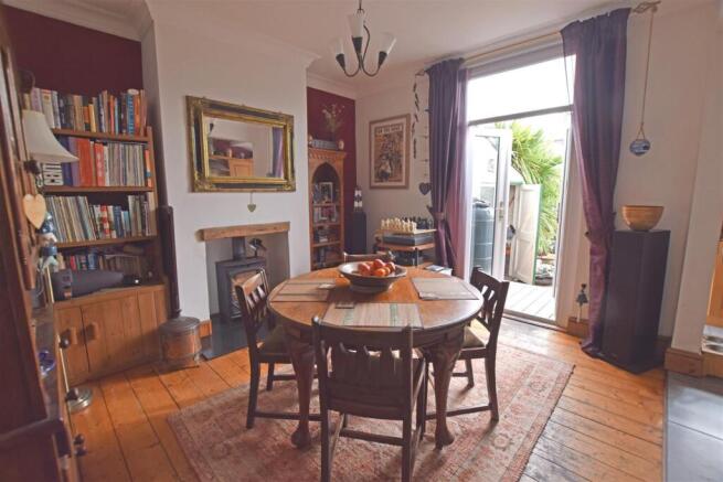 Dining room.jpg