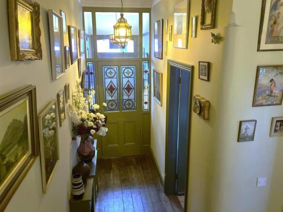 Photo 3