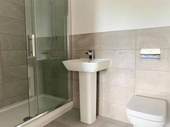 En-suite Bathroom