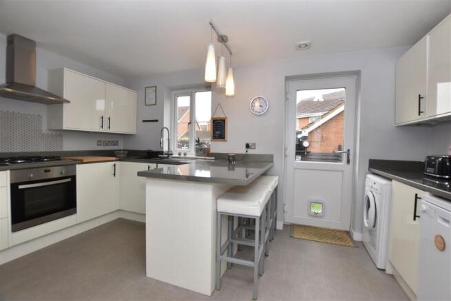 Kitchen.JPG