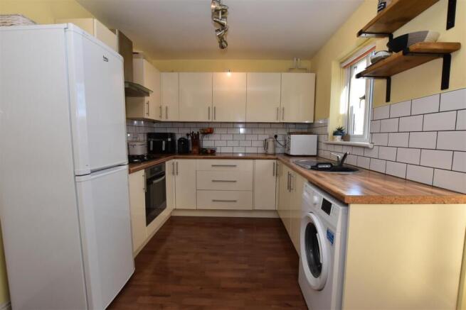 Kitchen Area.JPG
