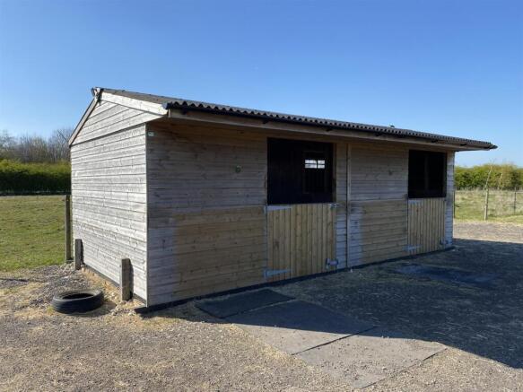Loddon Stables.JPEG