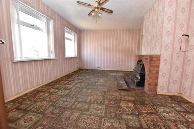 Lounge.JPG