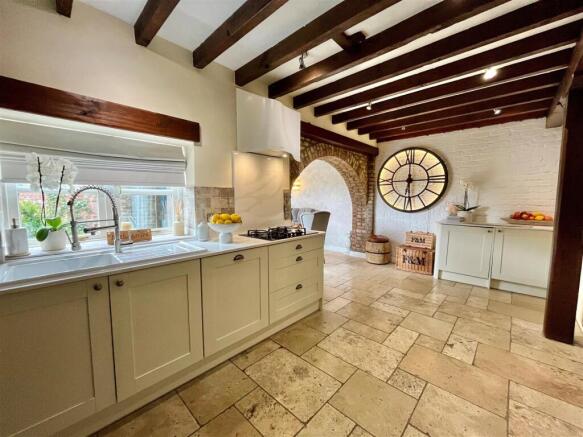 Kitchen - image one.jpg