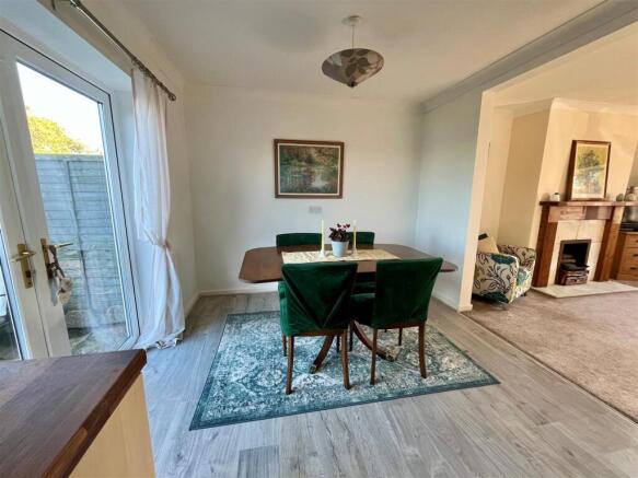 Dining Area.jpg