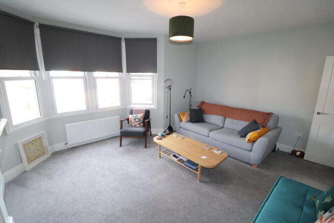 Bed 1/Living Room