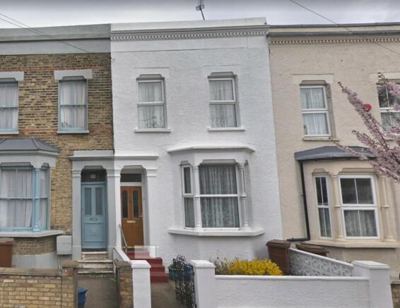 4 bedroom House for rent in E5