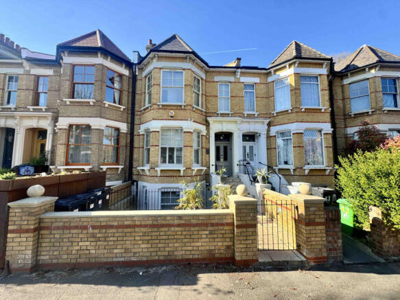 Large 1 Bedroom Flat to Rent