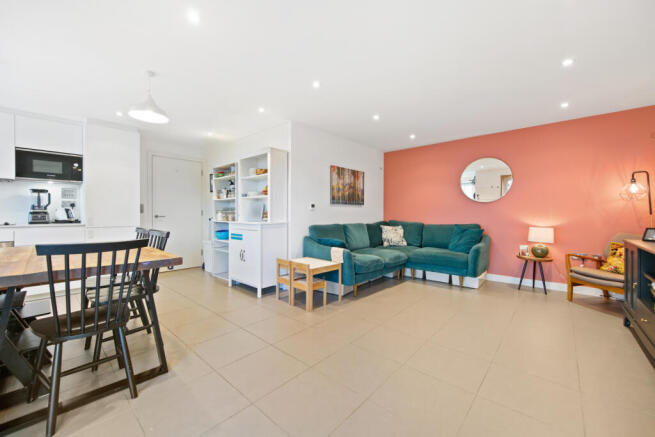 Three Bedroom Lateral Flat for Sale by Clapton St