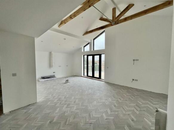 PENTHOUSE 1.jpg