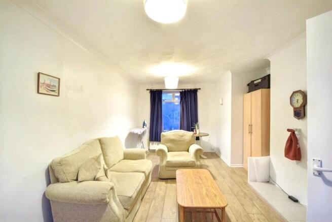 hLKM13wMnEmaVF4HWp0ffQ (1).jpg