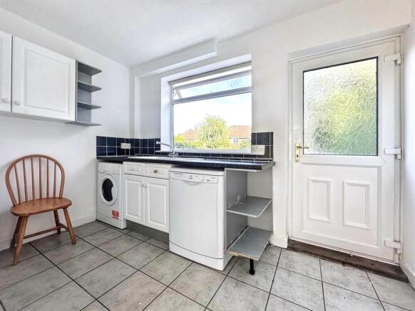 epAzaklh0kqvk2YH7AgfDQ (1).jpg