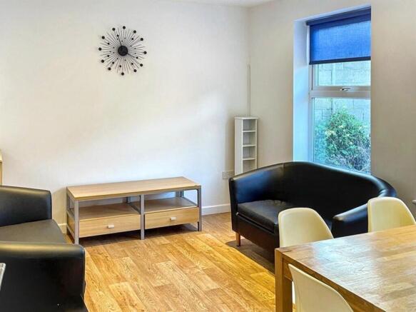 9xmkhSlj1UakcOzek7Jtmg (1).jpg