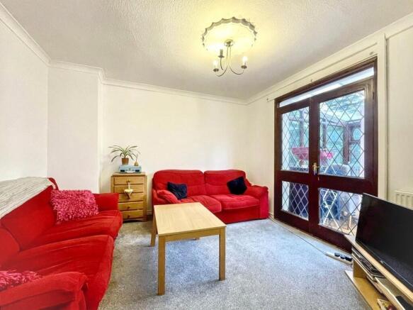 4H3FEhsee0Sjx_2r2DiuxQ (1).jpg