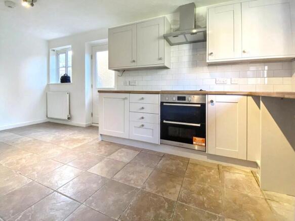 Ee8gCbVJmEGKB6H431KjoA (1).jpg