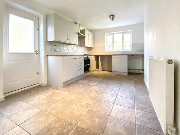 lnREYFXgj0eZjzt2aY7zKg (1).jpg